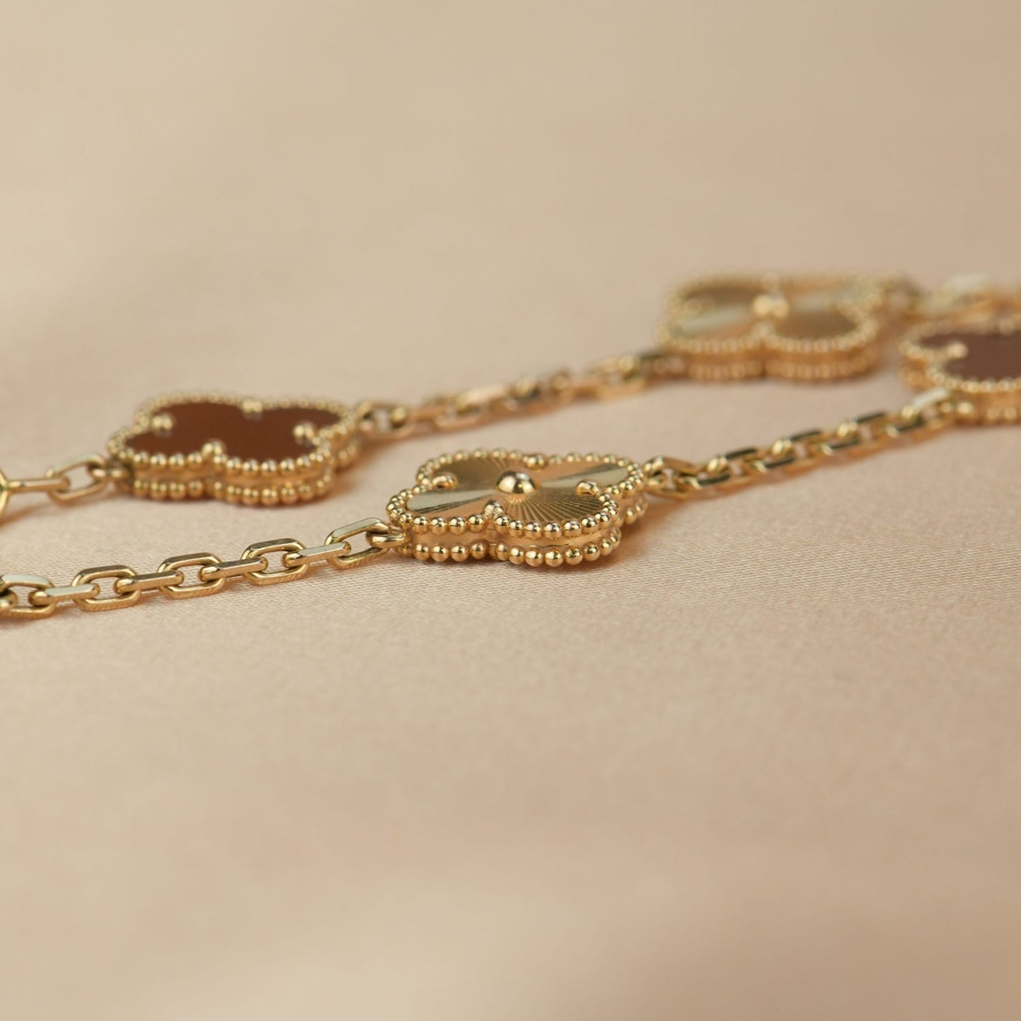 [Charm Aries Jewelry]CLOVER  5 MOTIFS CARNELIAN GOLD BRACELET