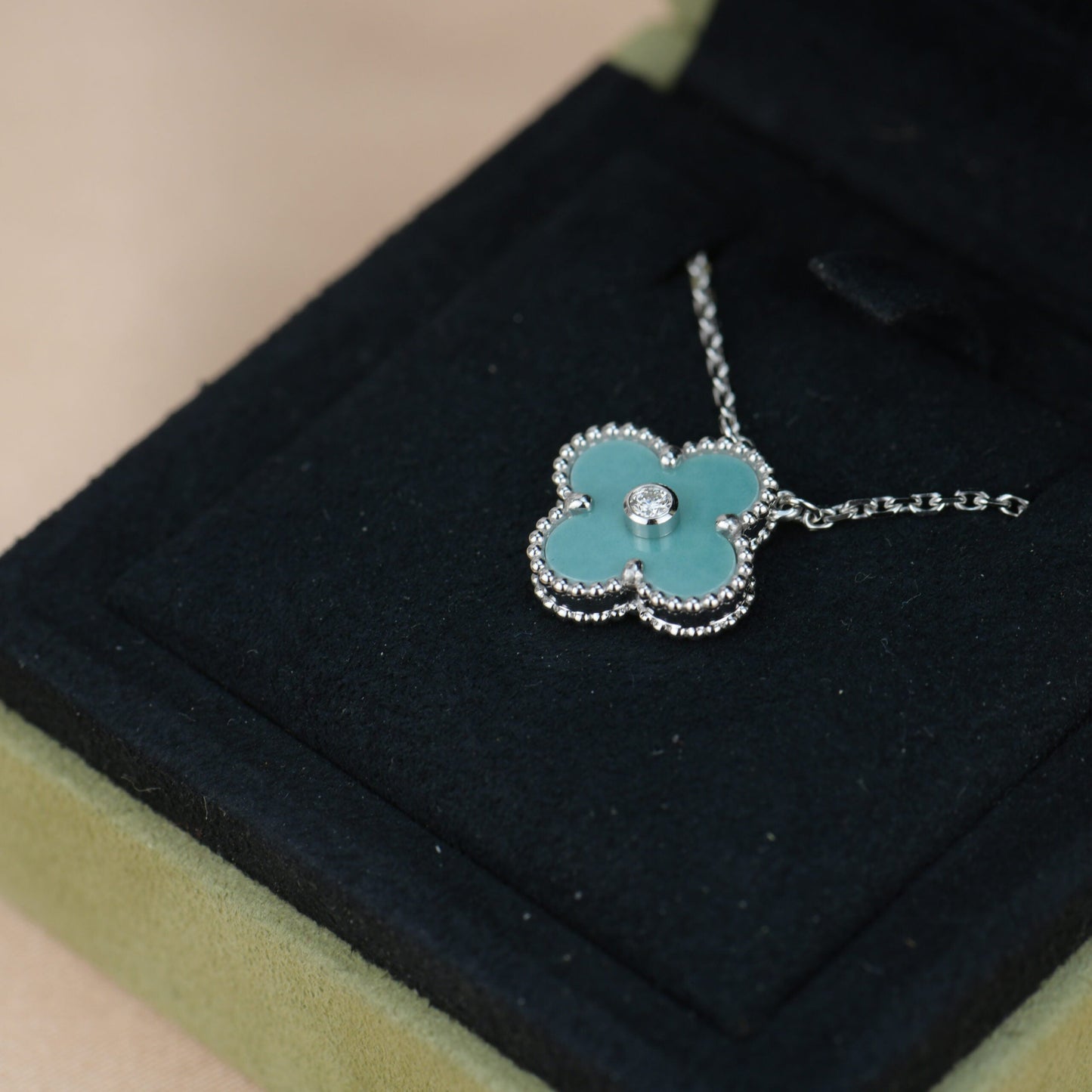 [Charm Aries Jewelry]CLOVER 15MM DIAMOND SVRES PORCELAIN  NECKLACE SILVER