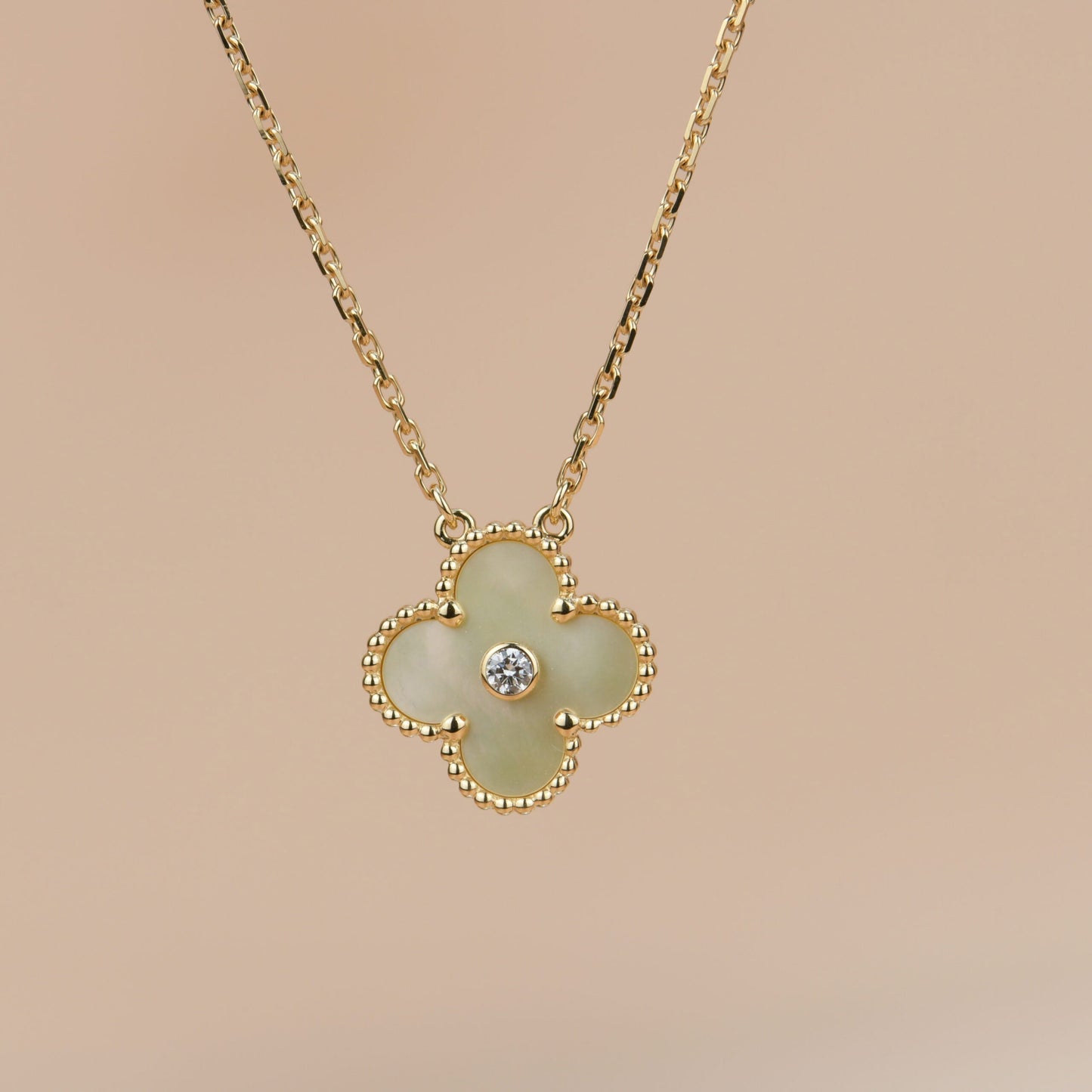 [Charm Aries Jewelry]CLOVER 15MM DIAMOND GOLD MOTHER OF PEARL NECKLACE