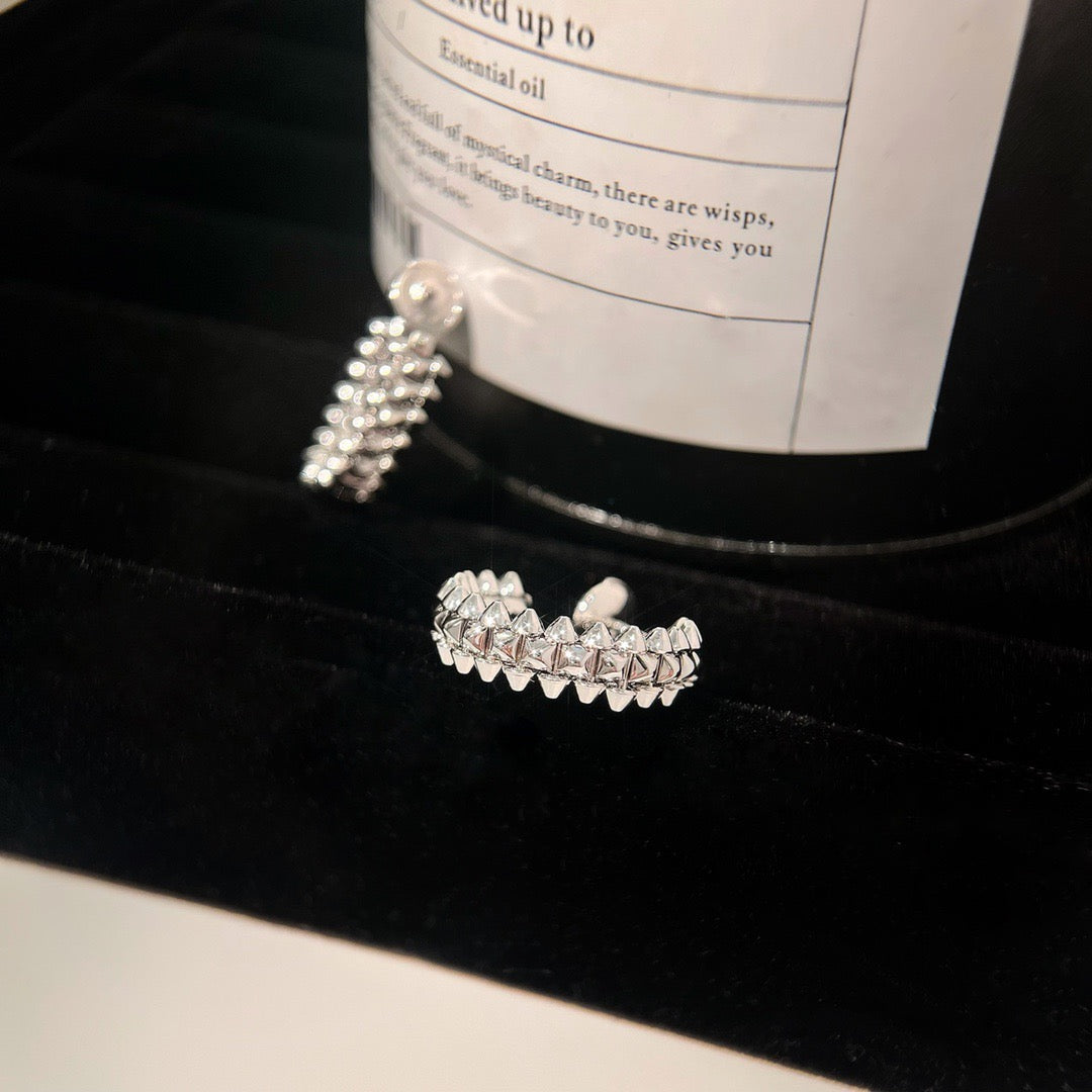 [Charm Aries Jewelry]CLASH SMALL HOOP EARRINGS
