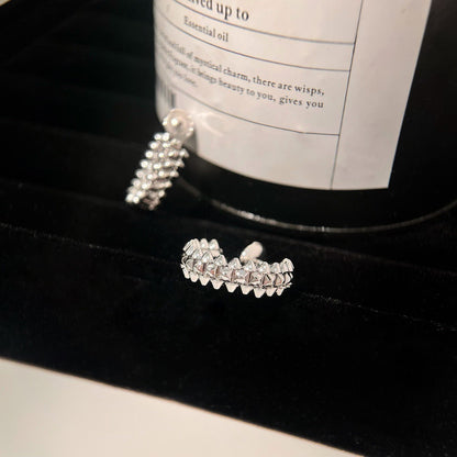 [Charm Aries Jewelry]CLASH SMALL HOOP EARRINGS