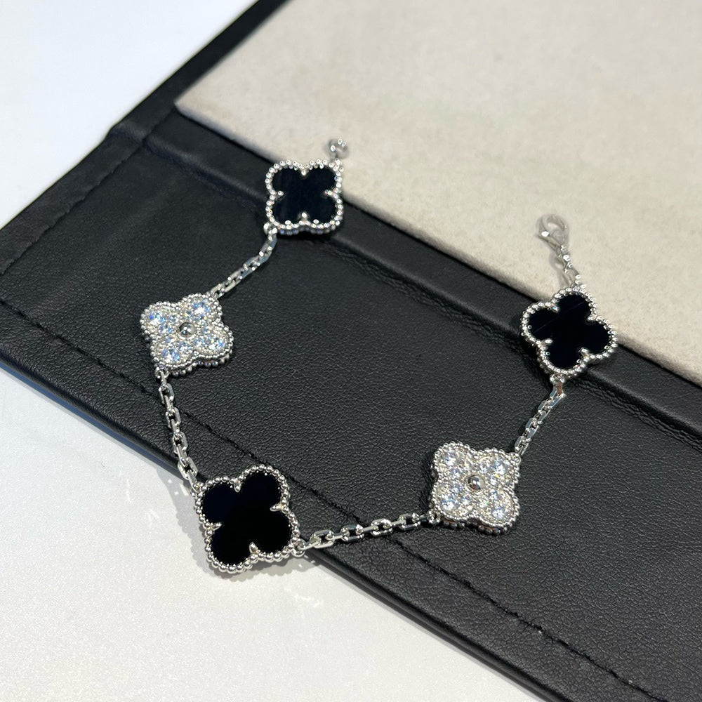 [Charm Aries Jewelry]CLOVER 5 MOTIF ONYXS DIAMOND BRACELET SILVER