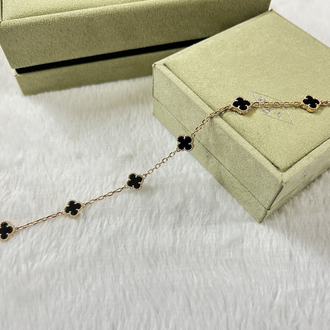 [Charm Aries Jewelry]CLOVER 6 MOTIF  ONYXS BRACELET