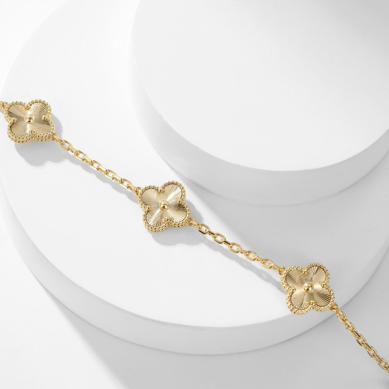 [Charm Aries Jewelry]CLOVERS THE 10-MOTIFS LASER NECKLACE