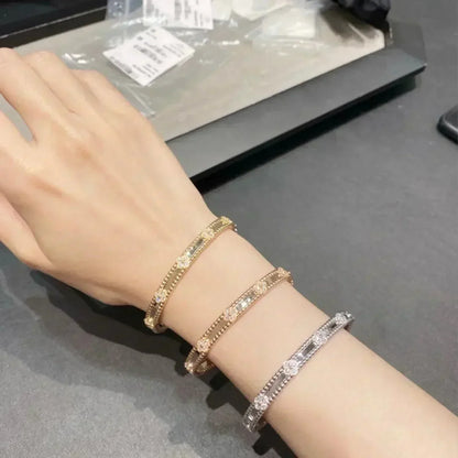 [Charm Aries Jewelry]CLOVER BRACELET 4MM DIAMONDS
