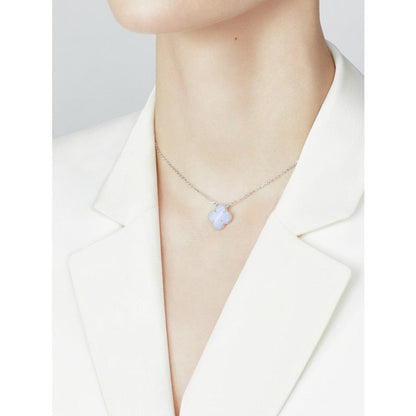 [Charm Aries Jewelry]CLOVER 15MM BLUE CHALCEDONY NECKLACE SILVER