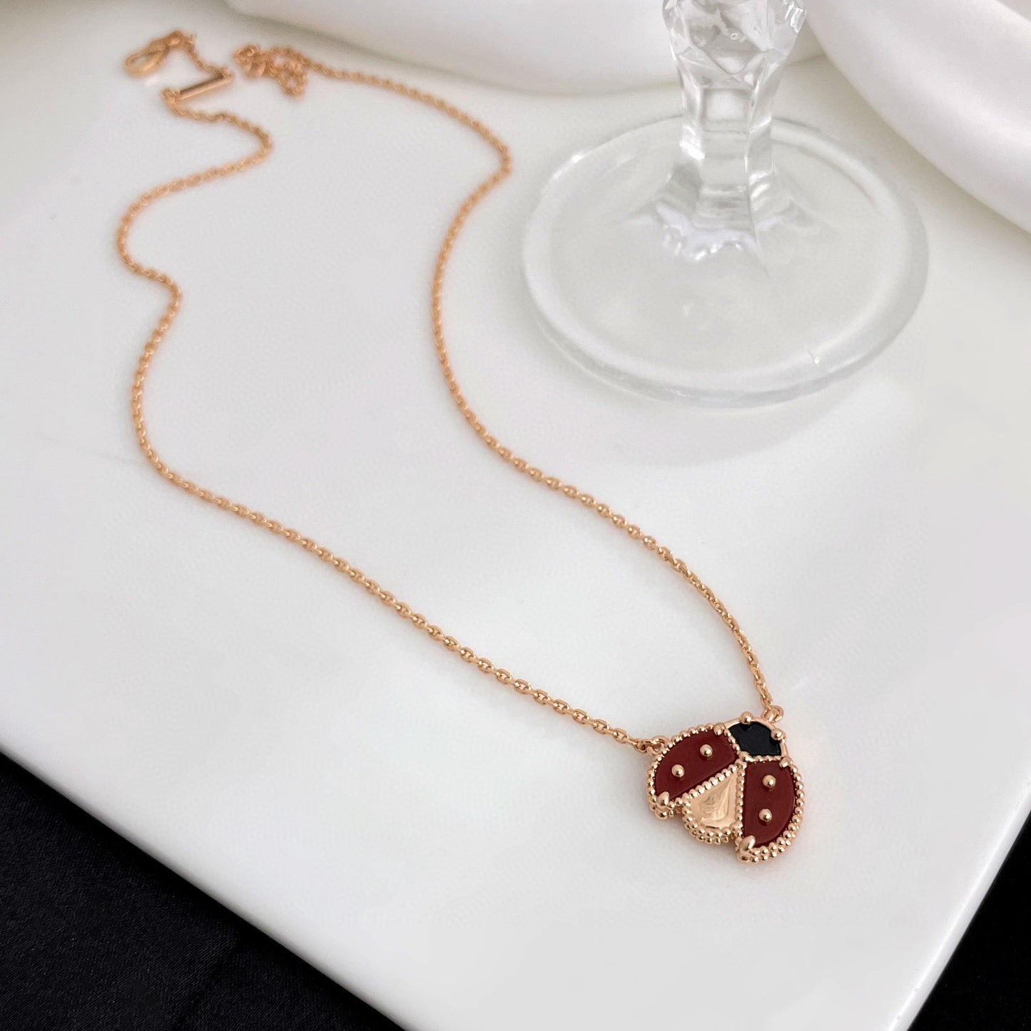 [Charm Aries Jewelry]LUCKY  CARNELIANS LADYBUG NECKLACE