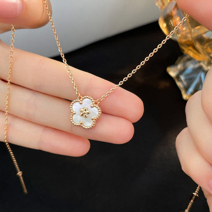 [Charm Aries Jewelry]LUCKY  WHITE MOP  PLUM BLOSSOM NECKLACE