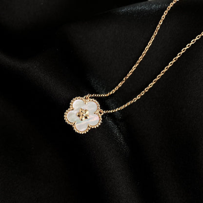 [Charm Aries Jewelry]LUCKY  WHITE MOP  PLUM BLOSSOM NECKLACE