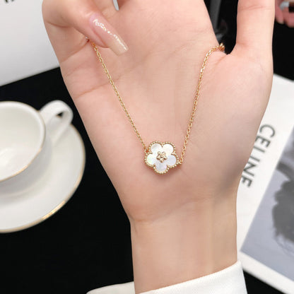 [Charm Aries Jewelry]LUCKY WHITE MOP PLUM BLOSSOM  BRACELET