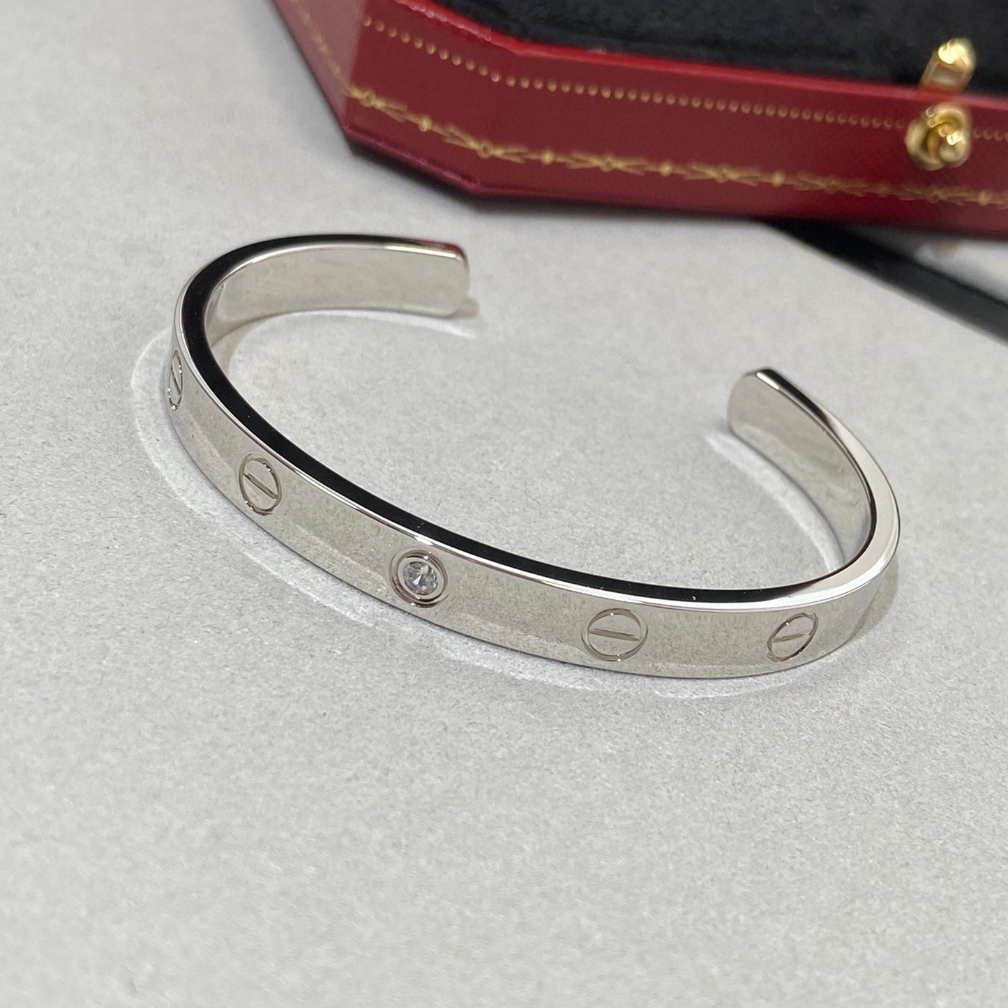 [Charm Aries Jewelry]LOVE BRACELET 6.1MM 1 DIAMOND OPEN CUFF