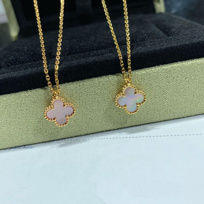 [Charm Aries Jewelry]CLOVER 15MM PINK MOTHER-OF-PEARL SINGLE FLOWER NECKLACE