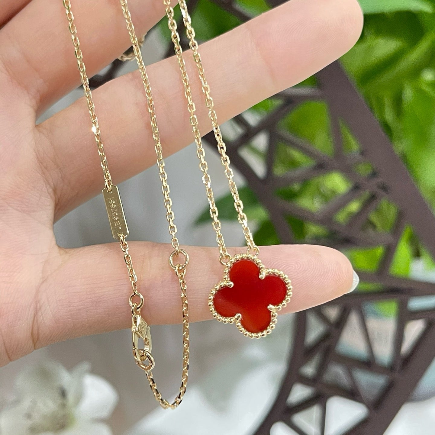 [Charm Aries Jewelry]CLOVER 15MM CARNELIAN SINGLE FLOWER NECKLACE