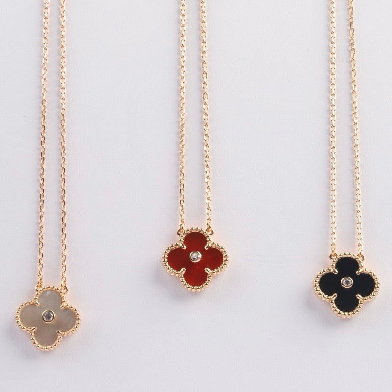 [Charm Aries Jewelry]CLOVER 15MM DIAMOND CARNELIAN NECKLACE