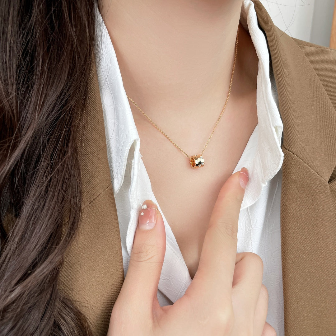 [Charm Aries Jewelry]BEE MINI PEDANT DIAMOND NECKLACE
