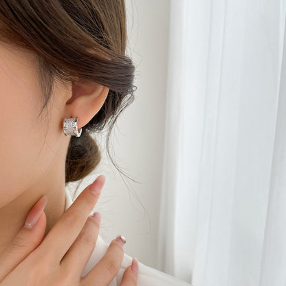[Charm Aries Jewelry]ZERO 1 DIAMOND PAVED EARRINGS