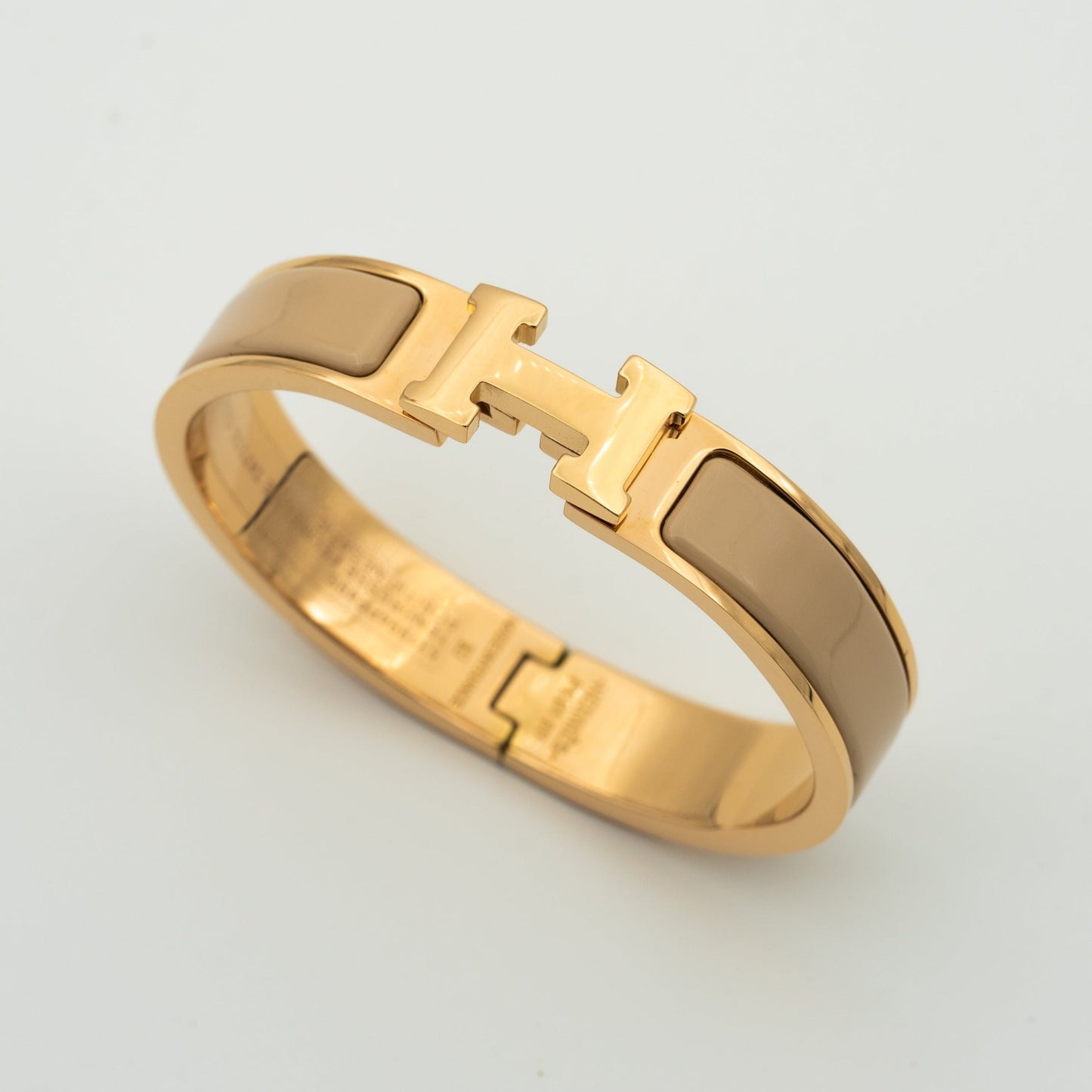[Charm Aries Jewelry]H GREY BRACELET