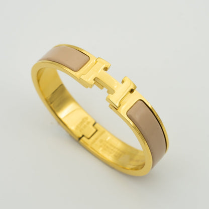 [Charm Aries Jewelry]H GREY BRACELET