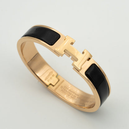 [Charm Aries Jewelry]H BLACK BRACELET