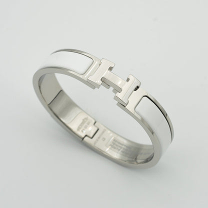 [Charm Aries Jewelry]H WHITE BRACELET