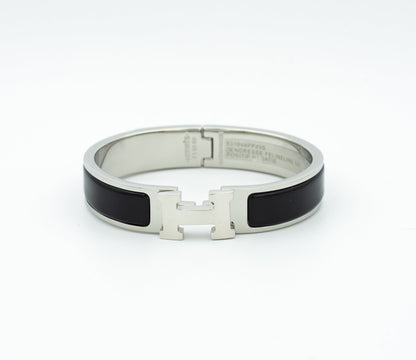 [Charm Aries Jewelry]H BLACK BRACELET