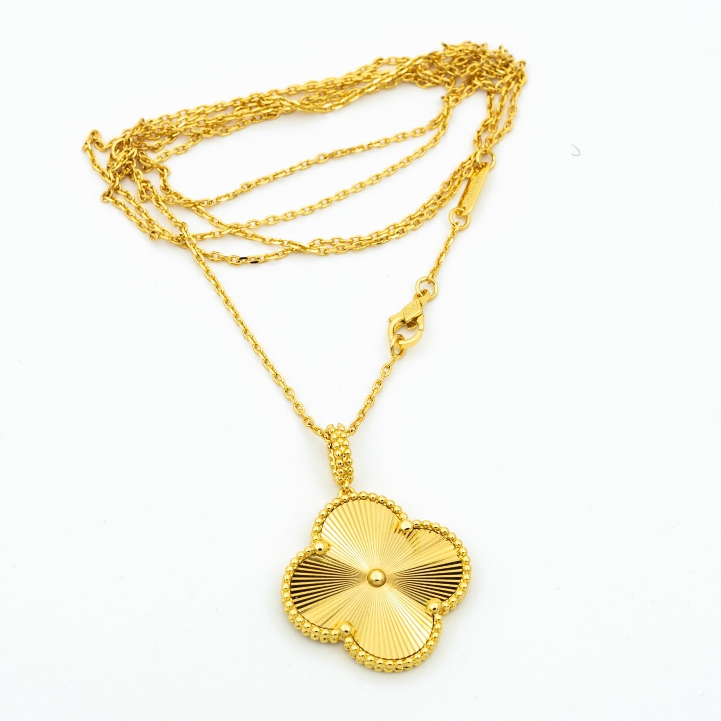 [Charm Aries Jewelry]CLOVER 25MM PEDANT NECKLACE GOLD