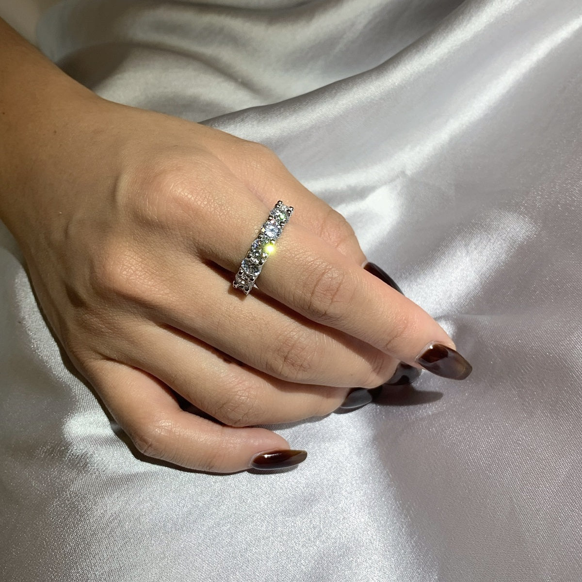 [Charm Aries Jewelry]Gorgeous Round Cut Tennis Ring