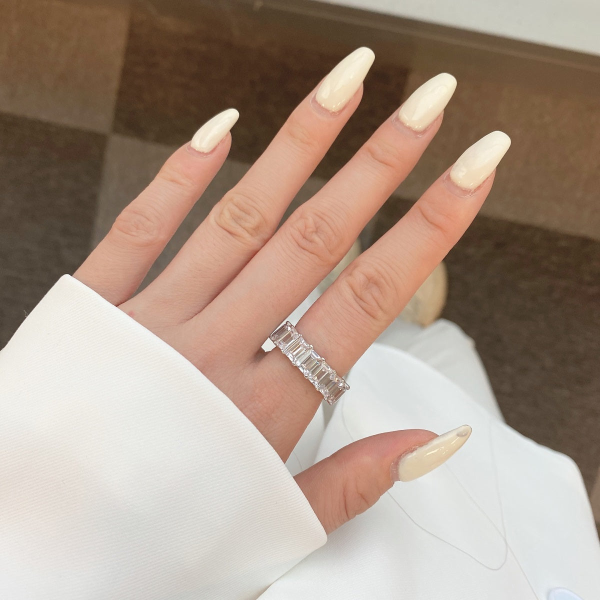 [Charm Aries Jewelry]0.75 Carat Elegant Emerald Cut Tennis Ring