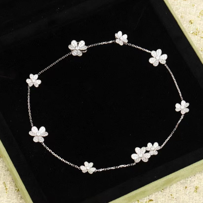 [Charm Aries Jewelry]FRIVOLE SILVER 9 FLOWERS NECKLACE
