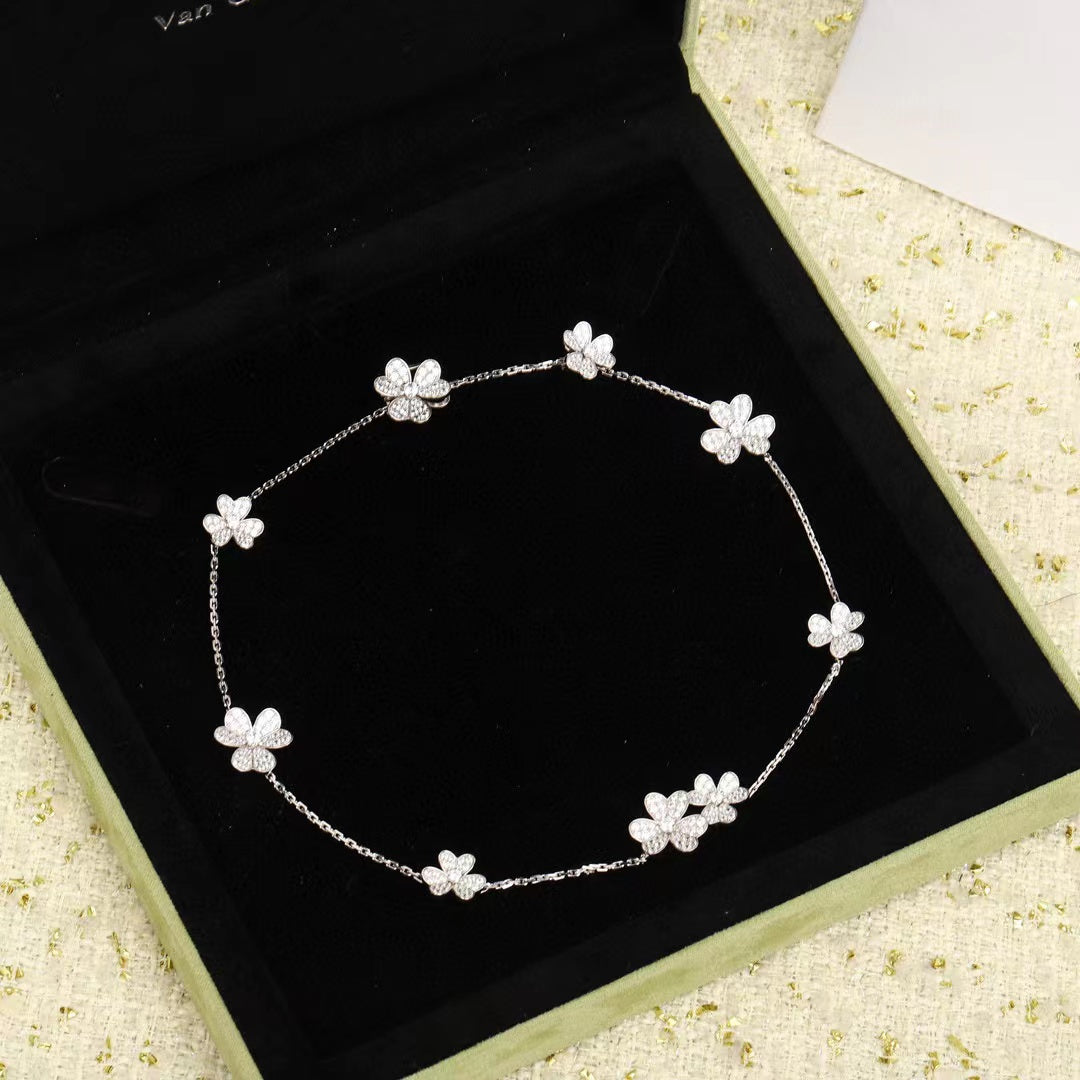 [Charm Aries Jewelry]FRIVOLE SILVER 9 FLOWERS NECKLACE