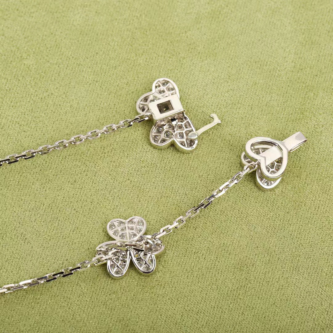 [Charm Aries Jewelry]FRIVOLE SILVER 9 FLOWERS NECKLACE