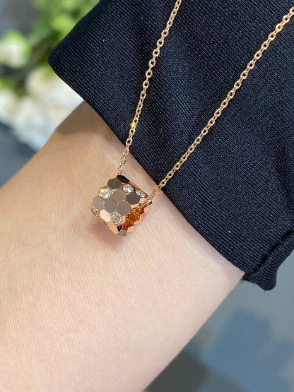 [Charm Aries Jewelry]BEE LOVE DIAMOND NECKLACE