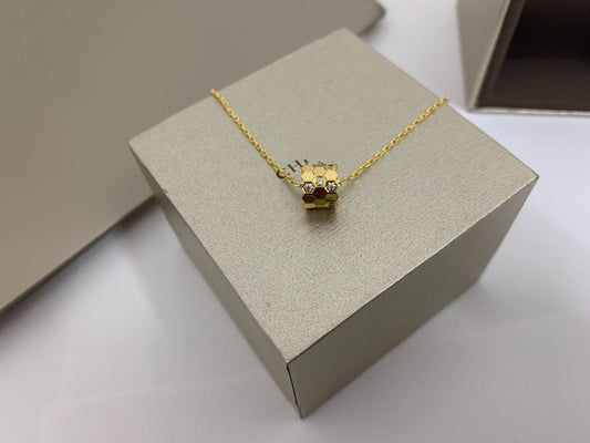 [Charm Aries Jewelry]BEE LOVE DIAMOND NECKLACE