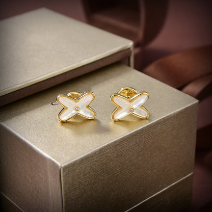 [Charm Aries Jewelry]JEUX DE WHITE MOP GOLD DIAMOND EARRINGS