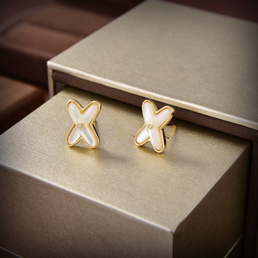 [Charm Aries Jewelry]JEUX DE WHITE MOP GOLD DIAMOND EARRINGS