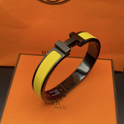 [Charm Aries Jewelry]CLIC HM SO BLACK YELLOW BRACELET