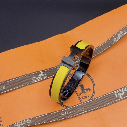 [Charm Aries Jewelry]CLIC HM SO BLACK YELLOW BRACELET