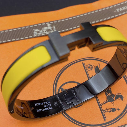 [Charm Aries Jewelry]CLIC HM SO BLACK YELLOW BRACELET