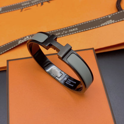 [Charm Aries Jewelry]CLIC HM SO BLACK GREY BRACELET
