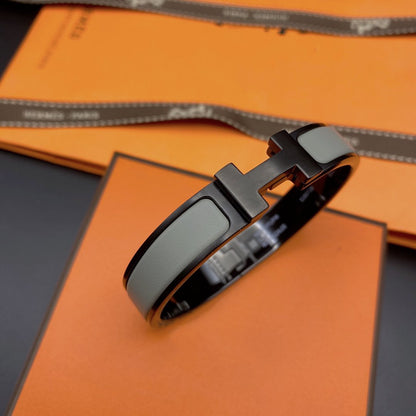 [Charm Aries Jewelry]CLIC HM SO BLACK GREY BRACELET