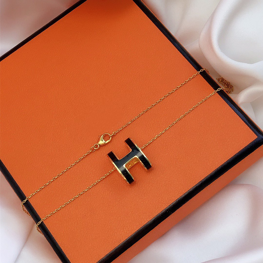 [Charm Aries Jewelry]HM CLIC BLACK ENAMEL GOLD NECKLACE