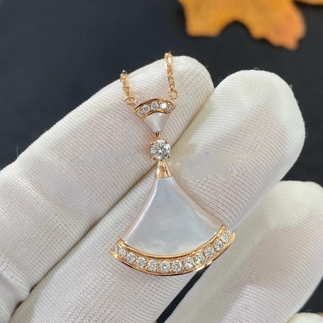 [Charm Aries Jewelry]DREAM NECKLACE MOP PINK GOLD DIAMOND