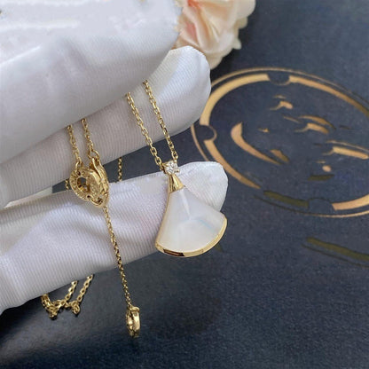 [Charm Aries Jewelry]DREAM NECKLACE WHITE MOP GOLD 1 DIAMOND