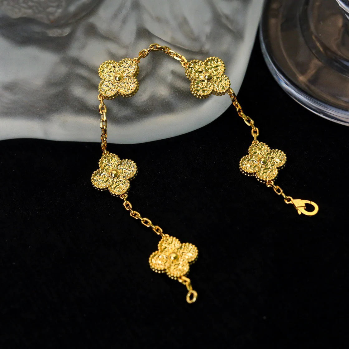 [Charm Aries Jewelry]CLOVER 5 MOTIFS BRONZING BRACELET