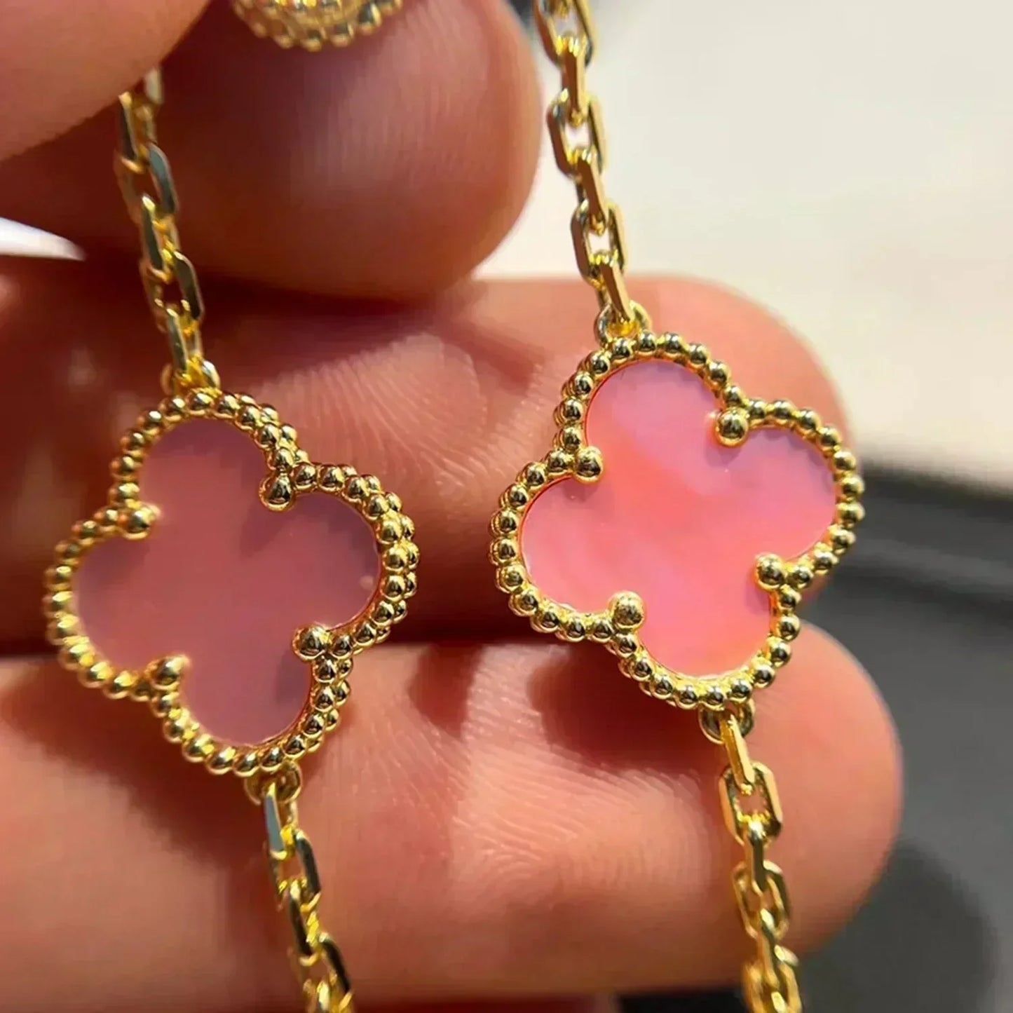 [Charm Aries Jewelry]CLOVER 5 PINK MOP BRACELET