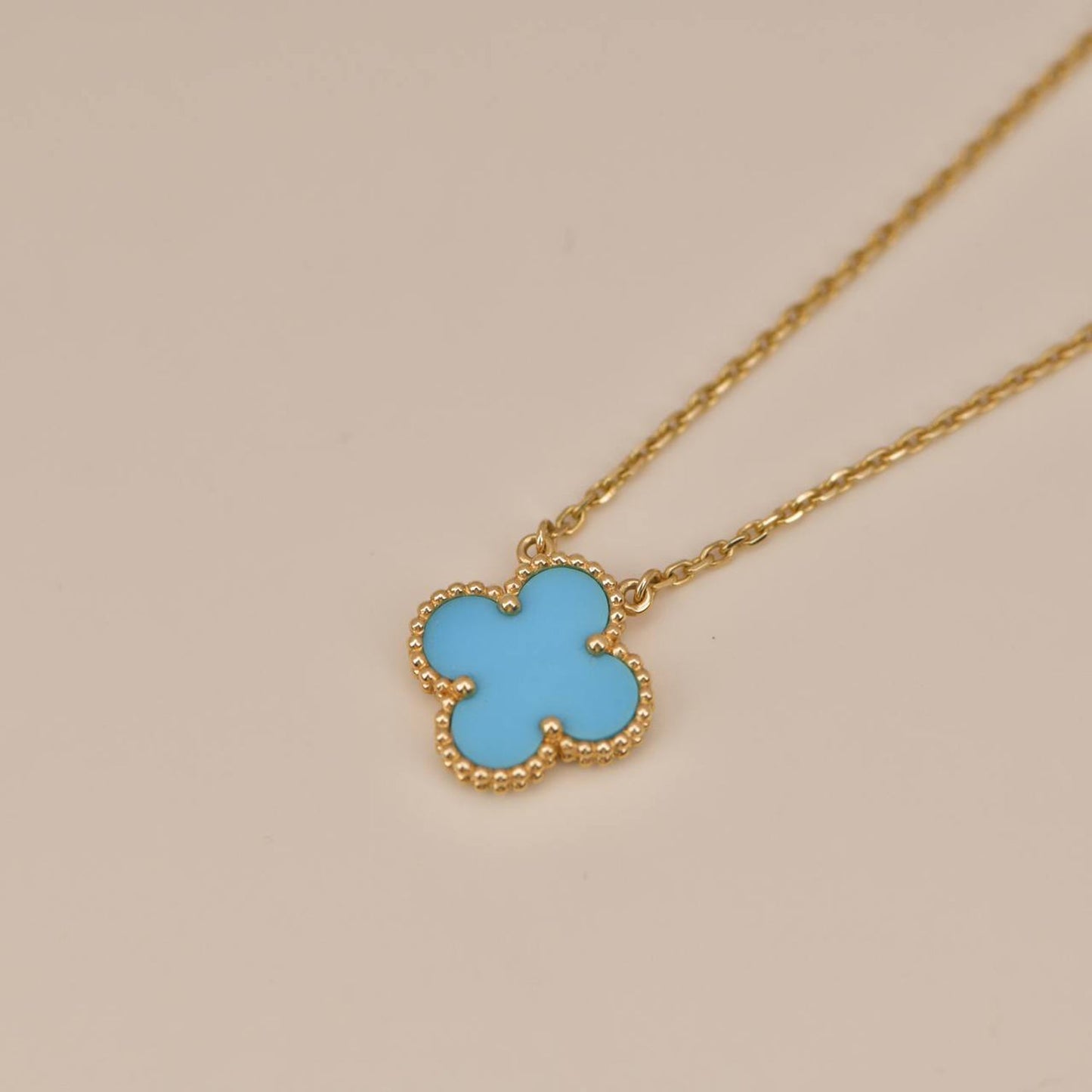 [Charm Aries Jewelry]CLOVER 15MM VINTAGE TURQUOISE NECKLACE
