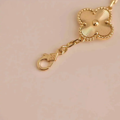 [Charm Aries Jewelry]CLOVER 5 FLOWERS LASER BRACELET