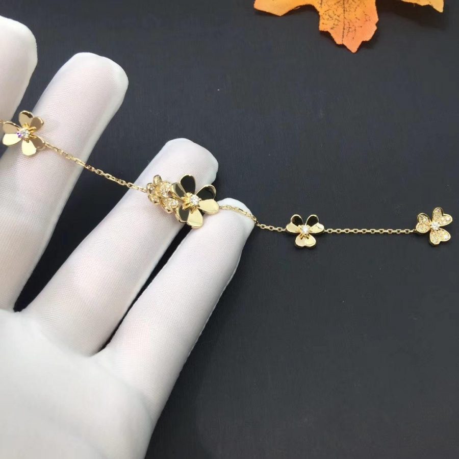 [Charm Aries Jewelry]FRIVOLE GOLD 5 FLOWERS BRACELET