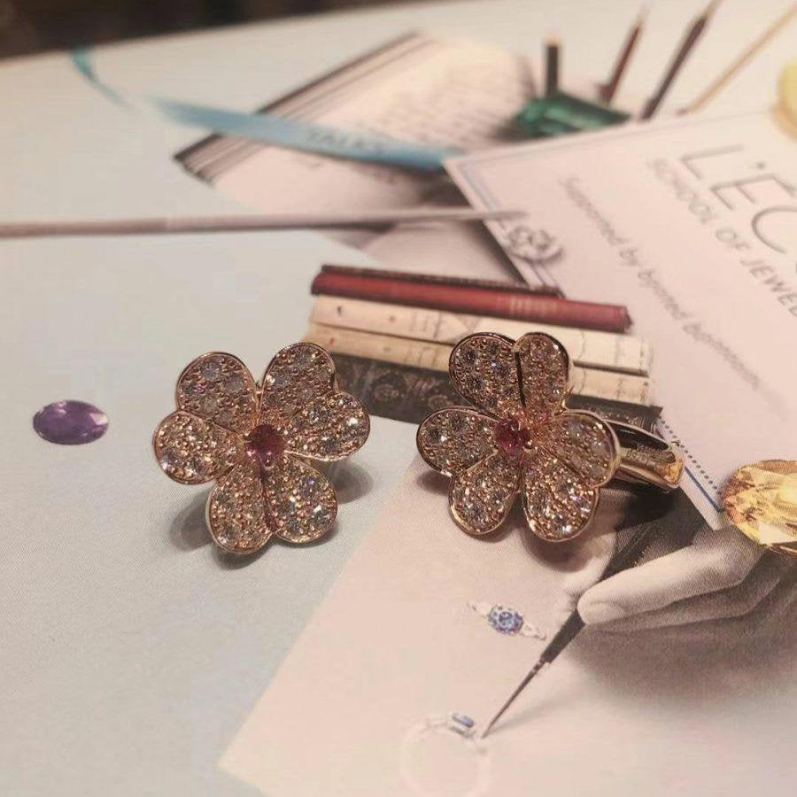 [Charm Aries Jewelry]FRIVOLE PINK GOLD FLOWER DIAMOND EARRINGS