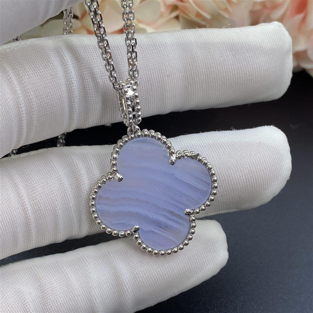 [Charm Aries Jewelry]CLOVER SILVER CHALCEDONY BIG CLOVER NECKLACE